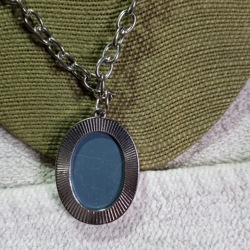 Silvertone large round mirror pendant necklace - Picture 4 of 5